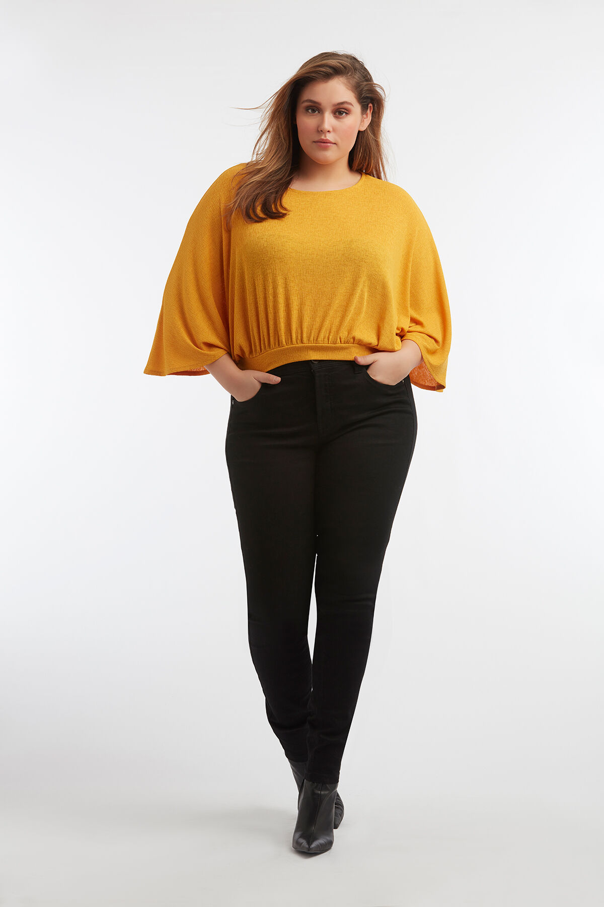 Top con manga acampanada image number 4