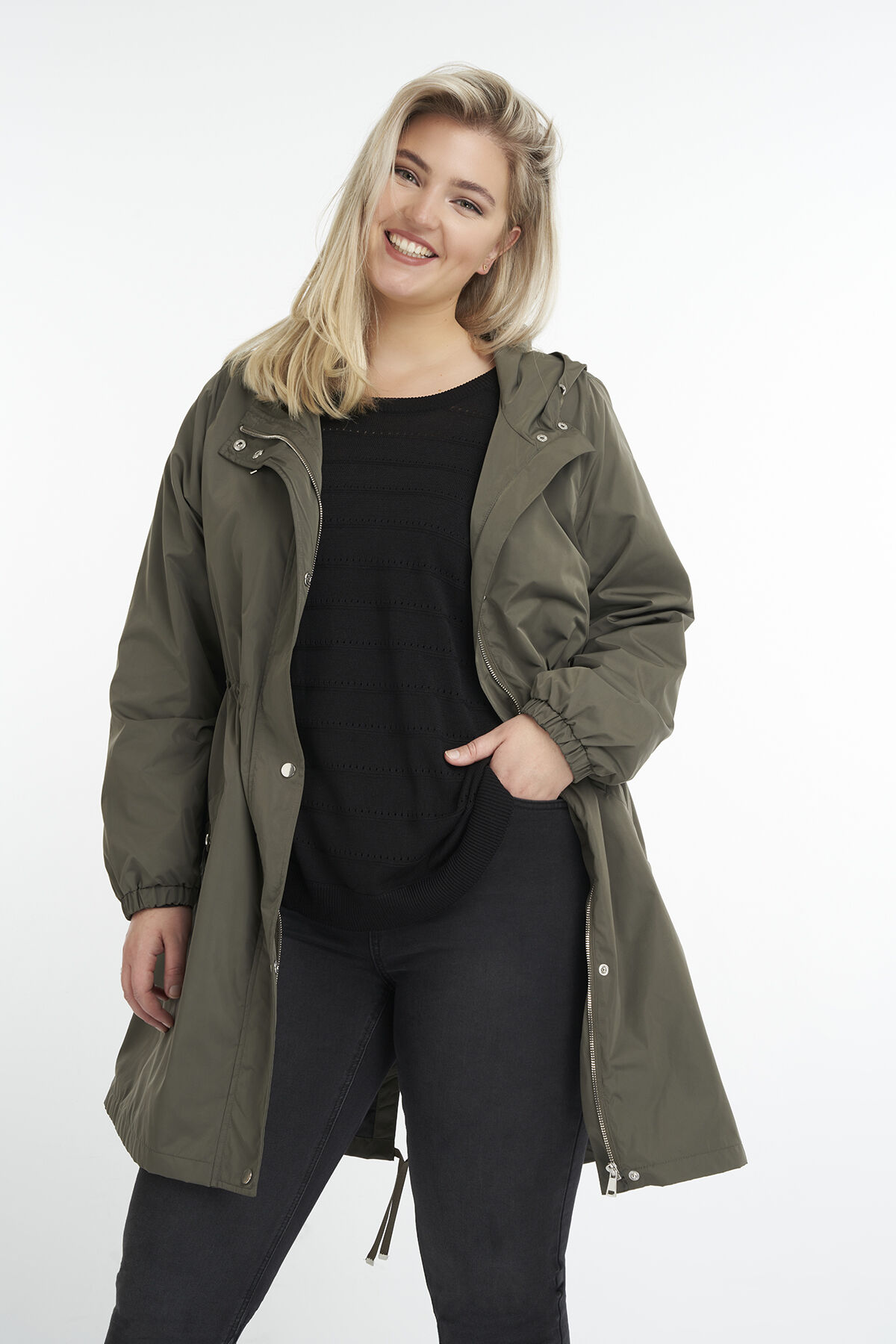 Abrigo con capucha image number 5