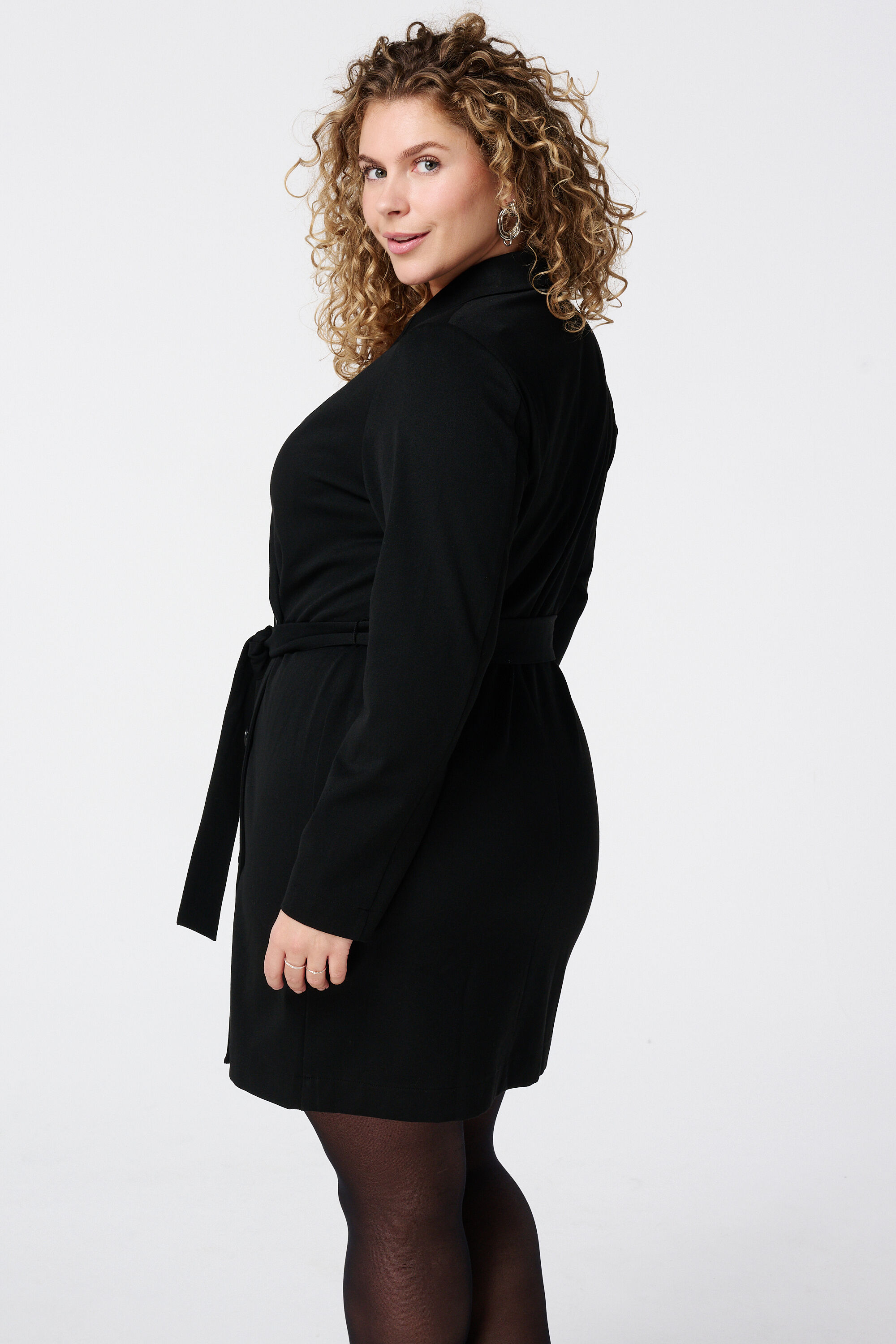 Vestido cruzado con cord&oacute;n image number 3