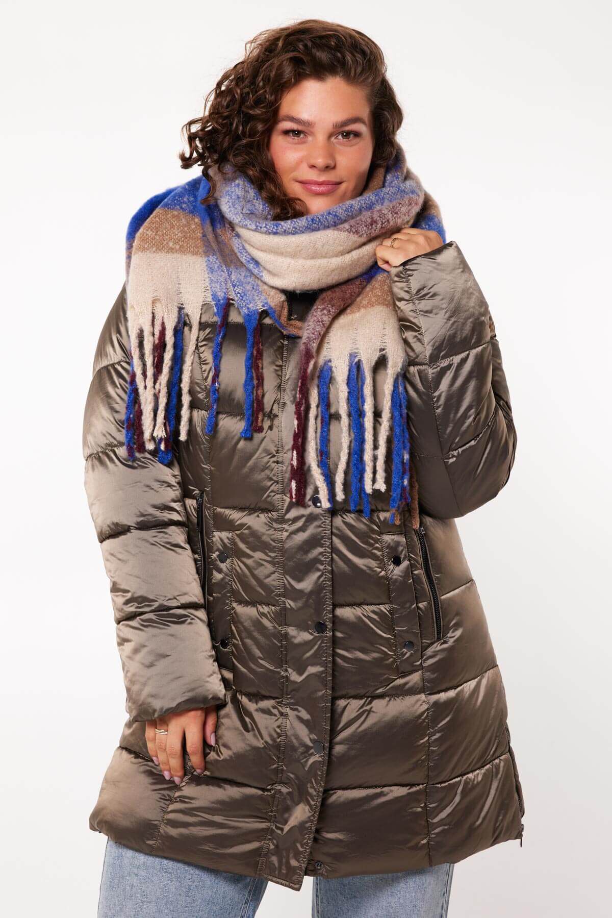 Bufanda con estampado de cuadros image number 2