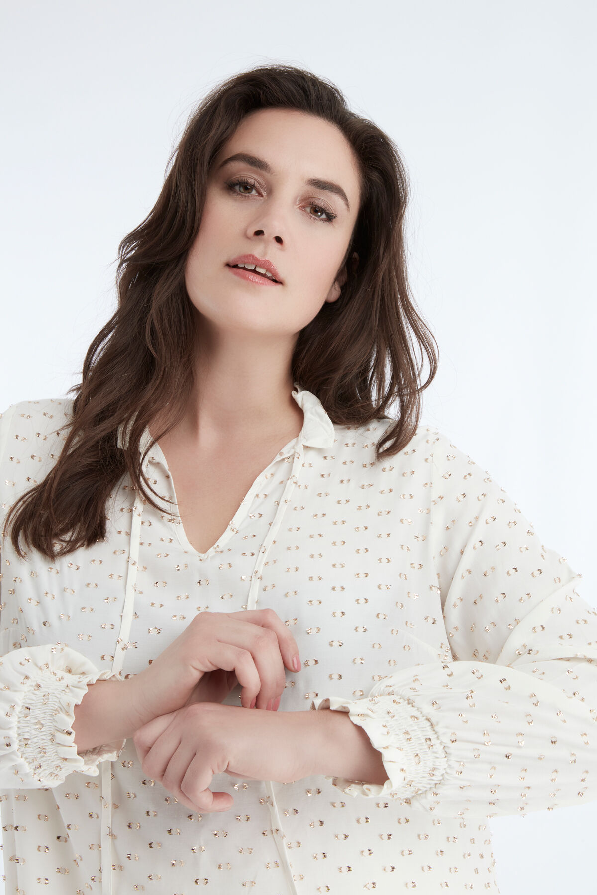 Blusa con detalles de l&uacute;rex image number 5