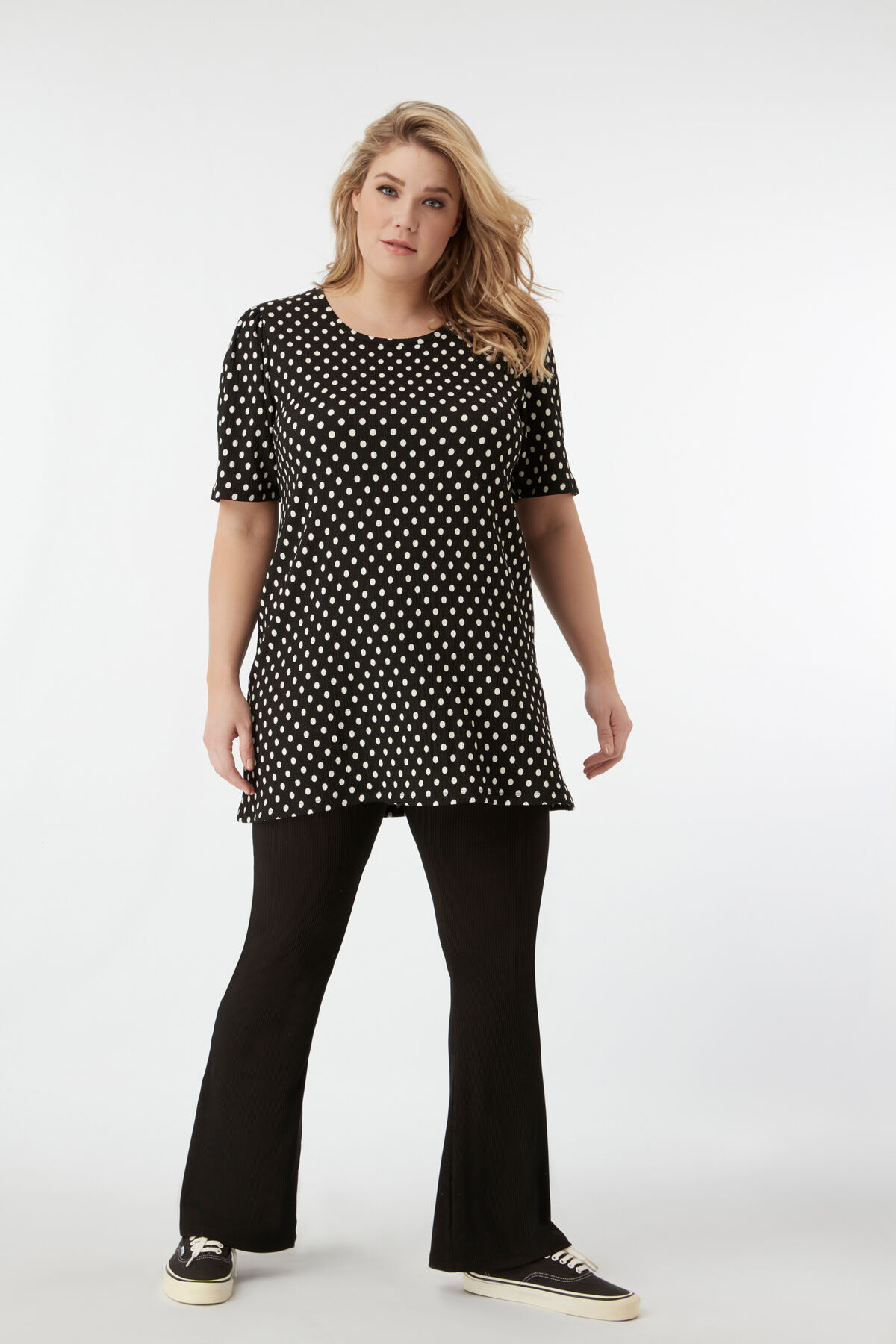 Camiseta larga estampada image number 5