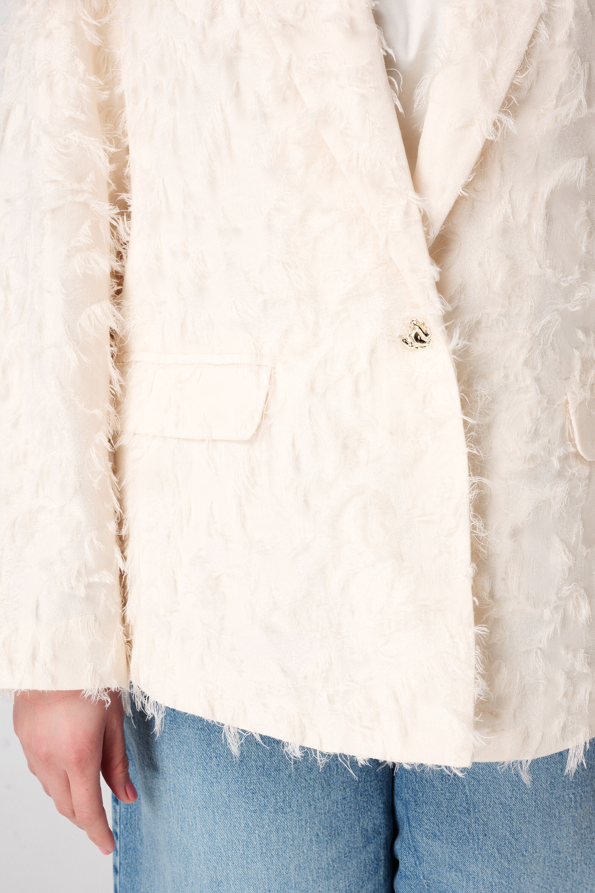 Blazer de botonadura sencilla image number 6