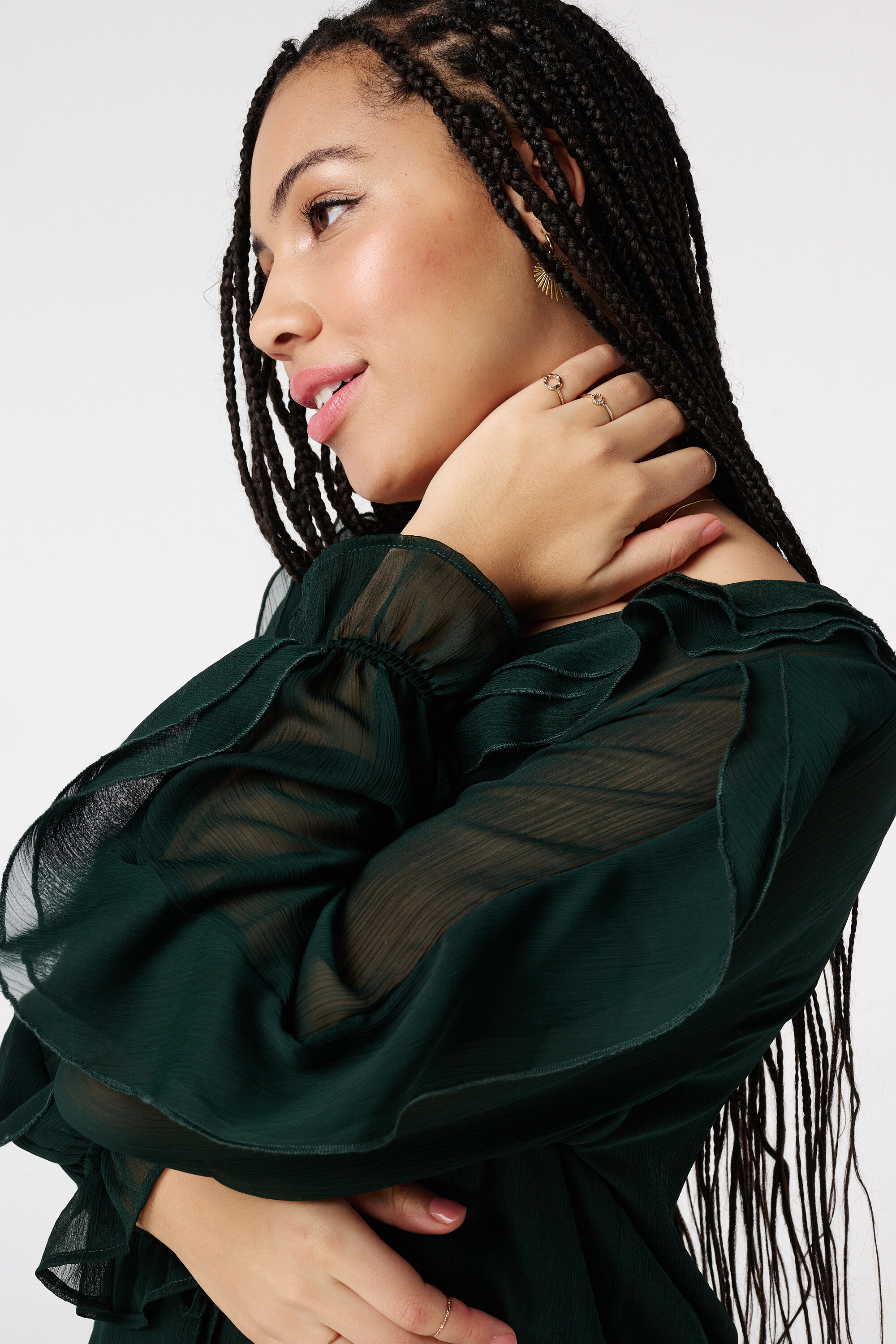 Blusa con volantes image number 4