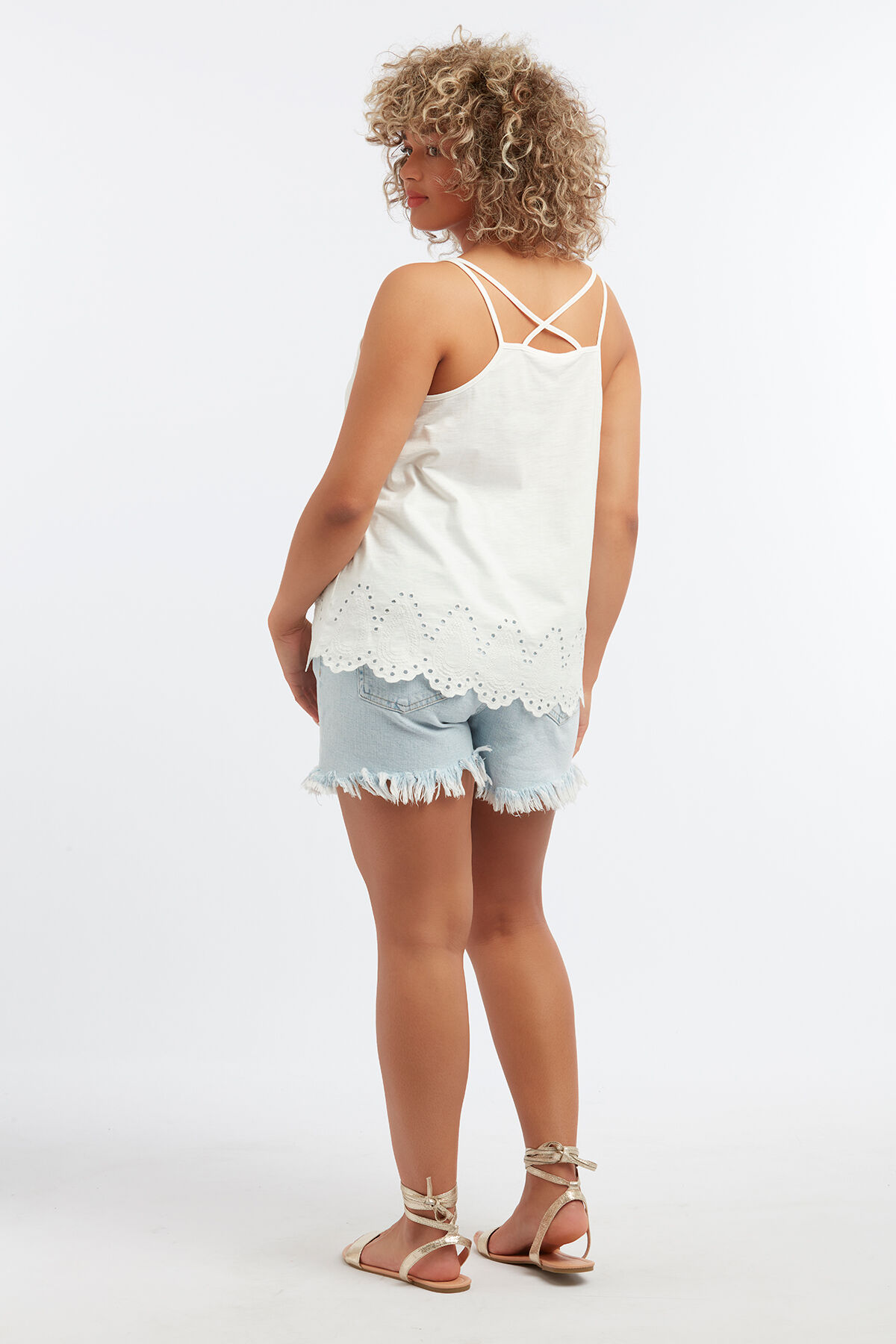 Top bordado image number 4