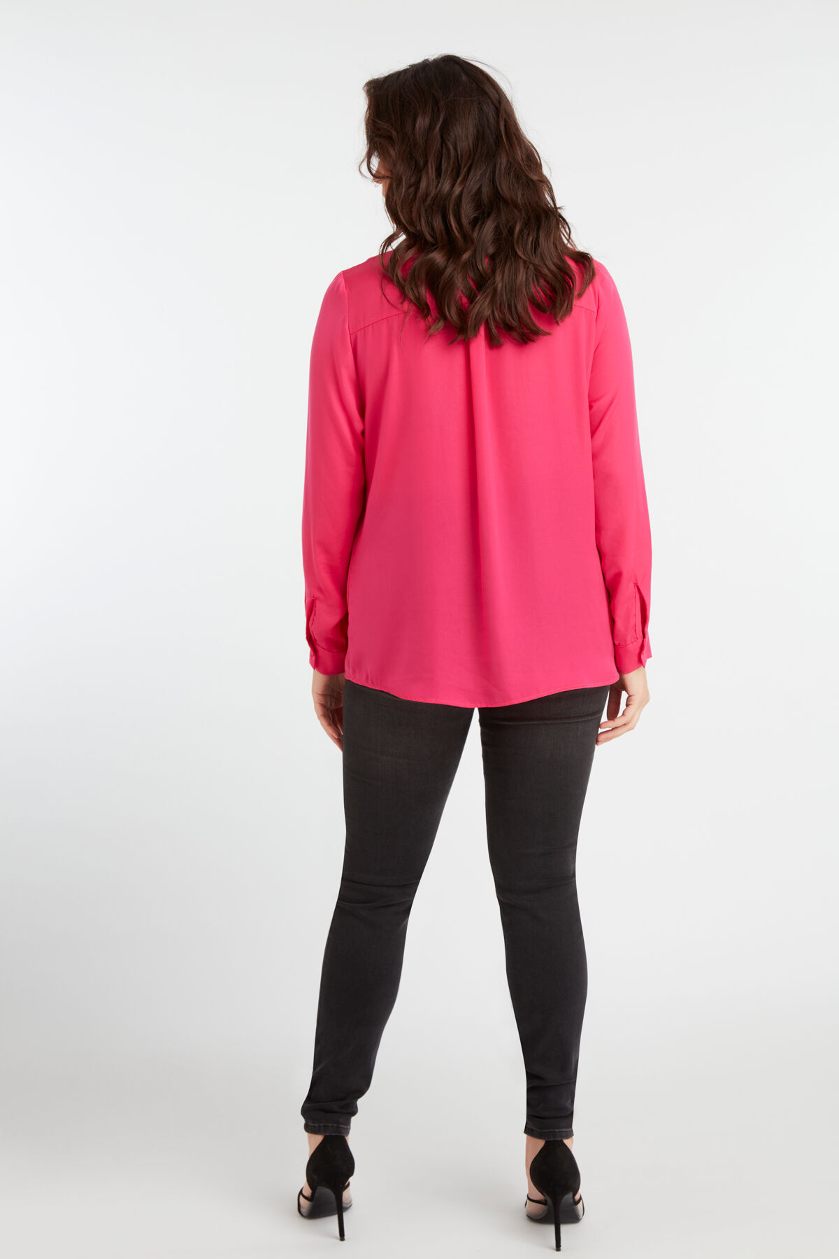 Blusa de sat&eacute;n image number 4