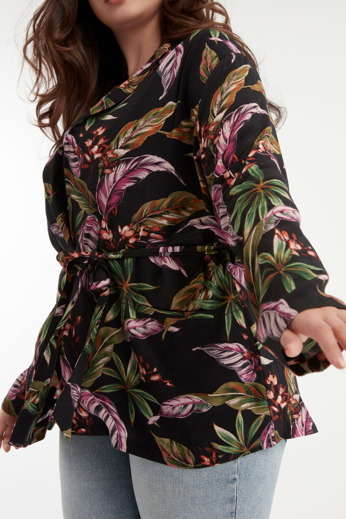 Chaqueta con estampado image number 5