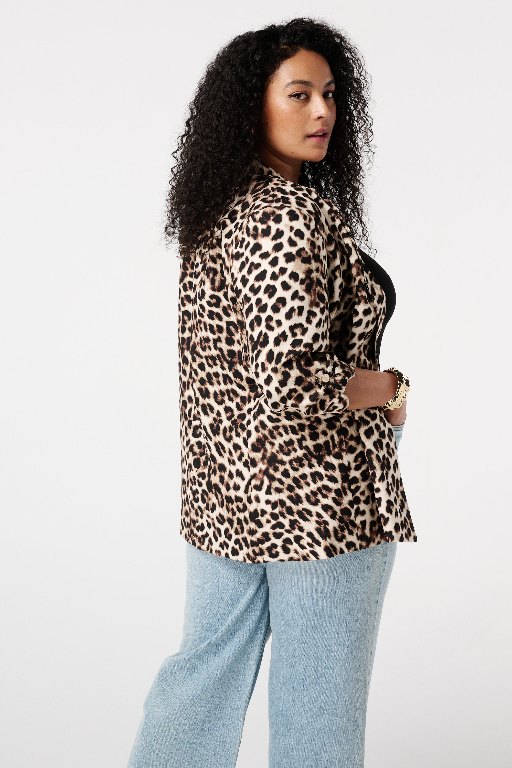 Blazer con mangas enrolladas image number 3