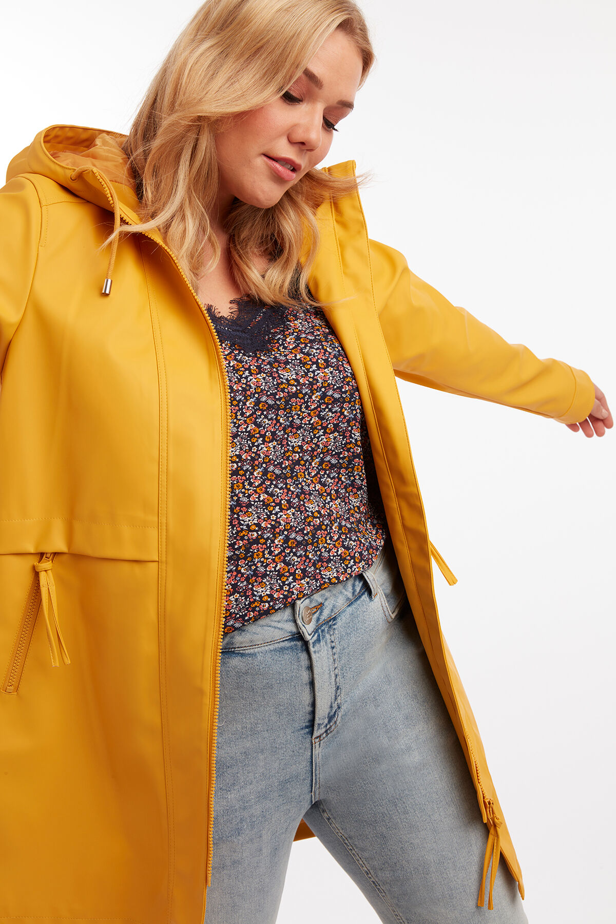 Chubasquero image number 4