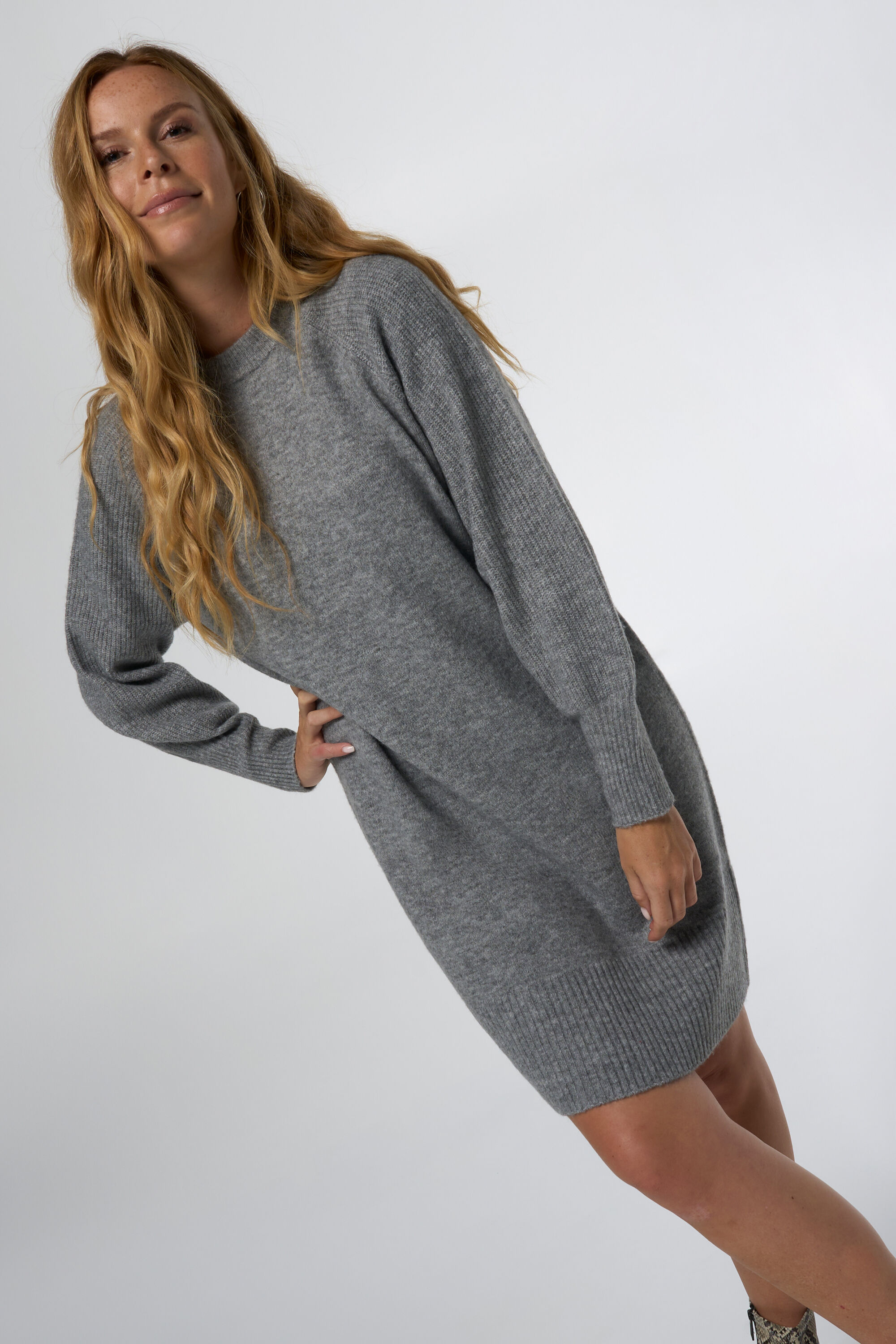 Vestido de punto image number 4