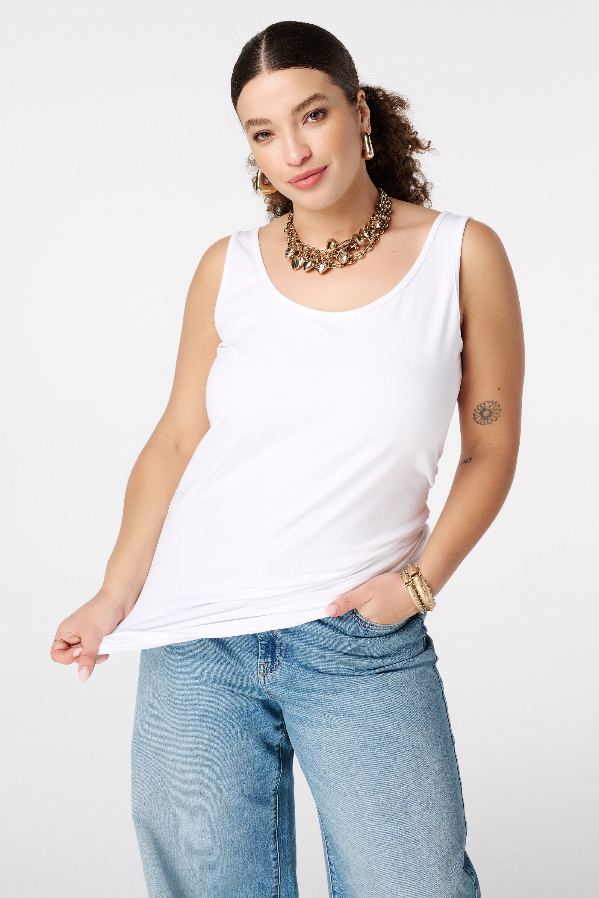 Camiseta extra larga sin mangas de algod&oacute;n