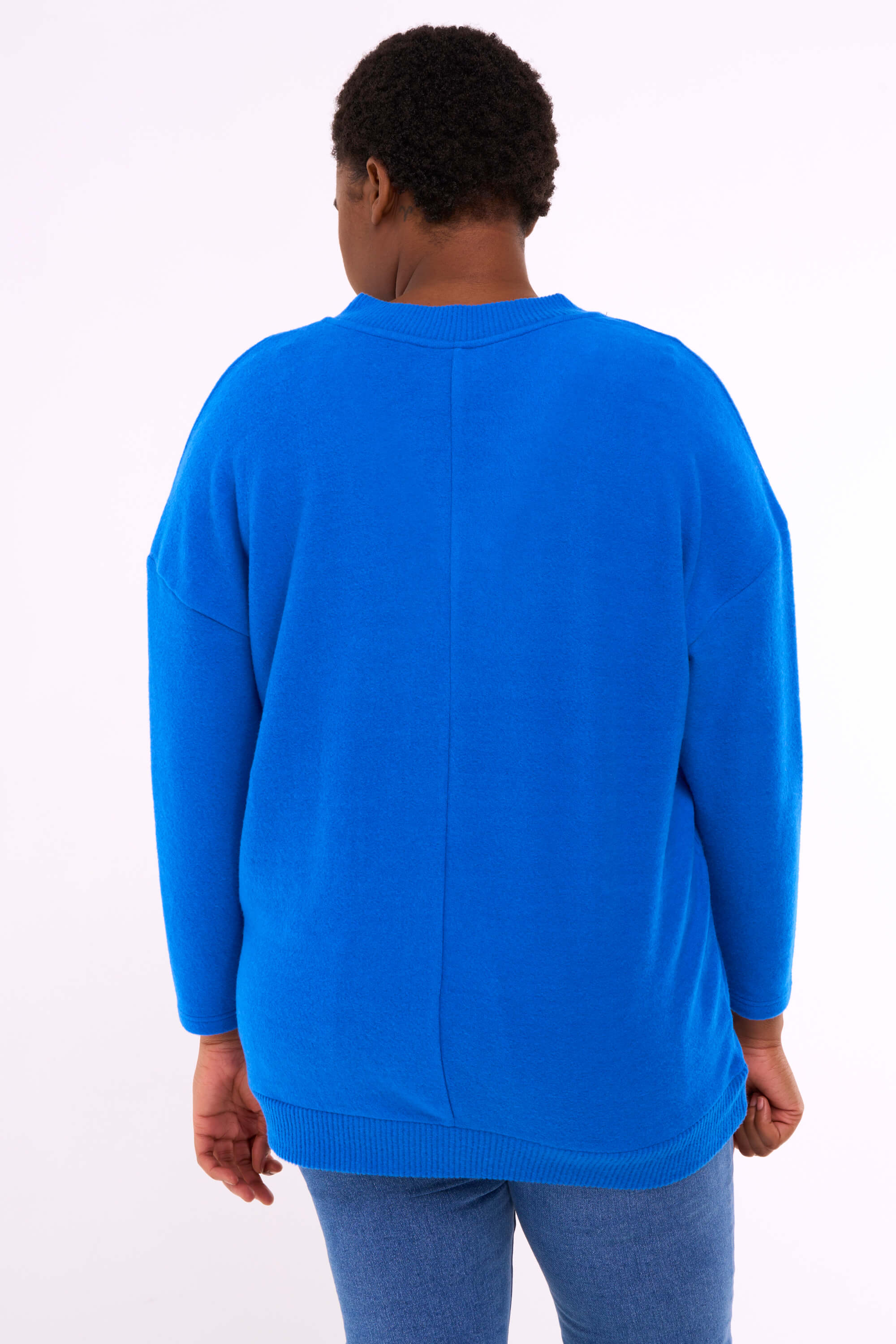 Suéter con cuello en V  image number 3