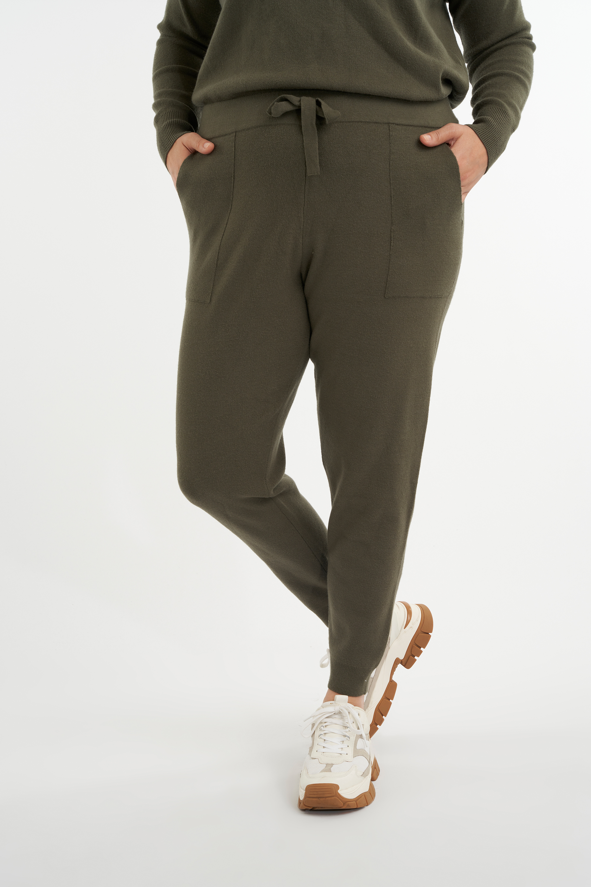 5} Pantalones cómodos de punto fino Oliva | Official MS Mode® online store