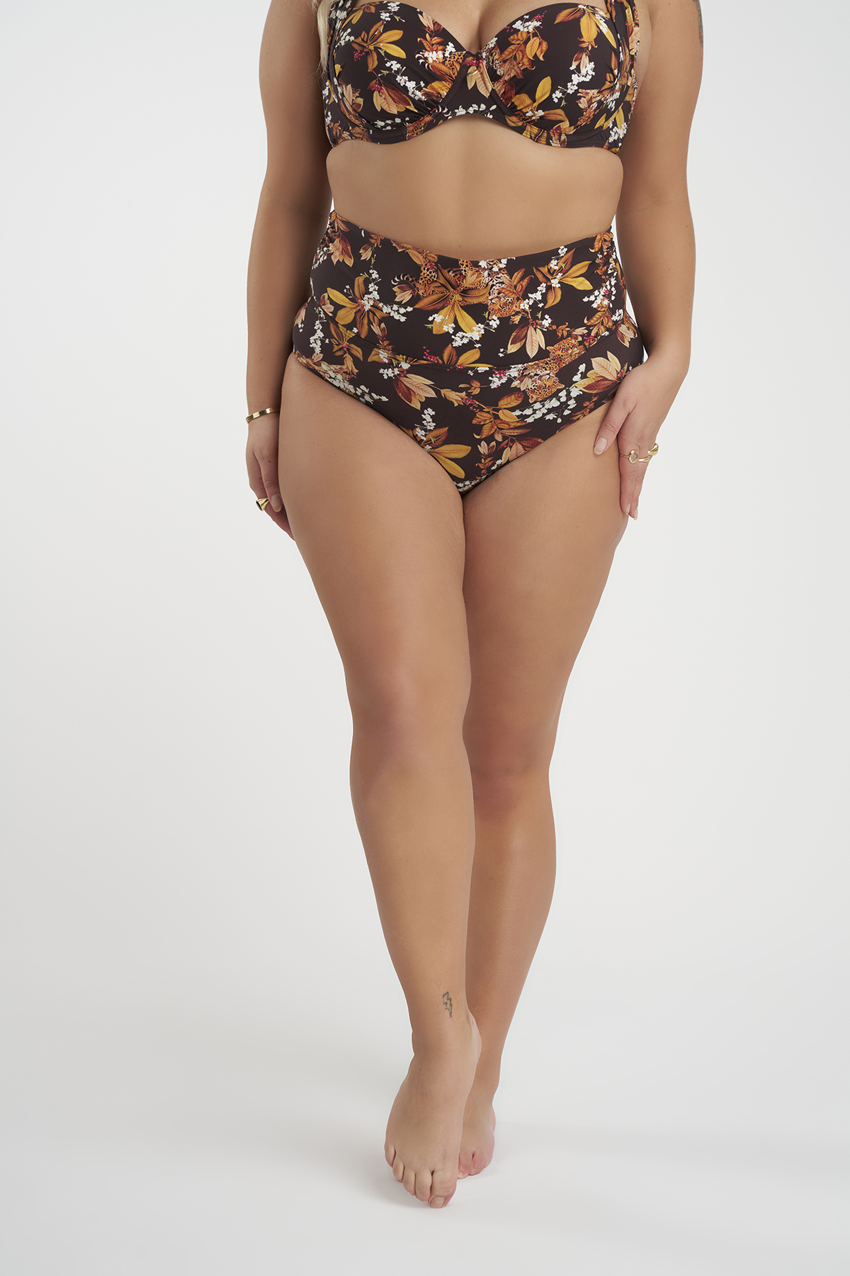Braguita bikini con estampado image number 6