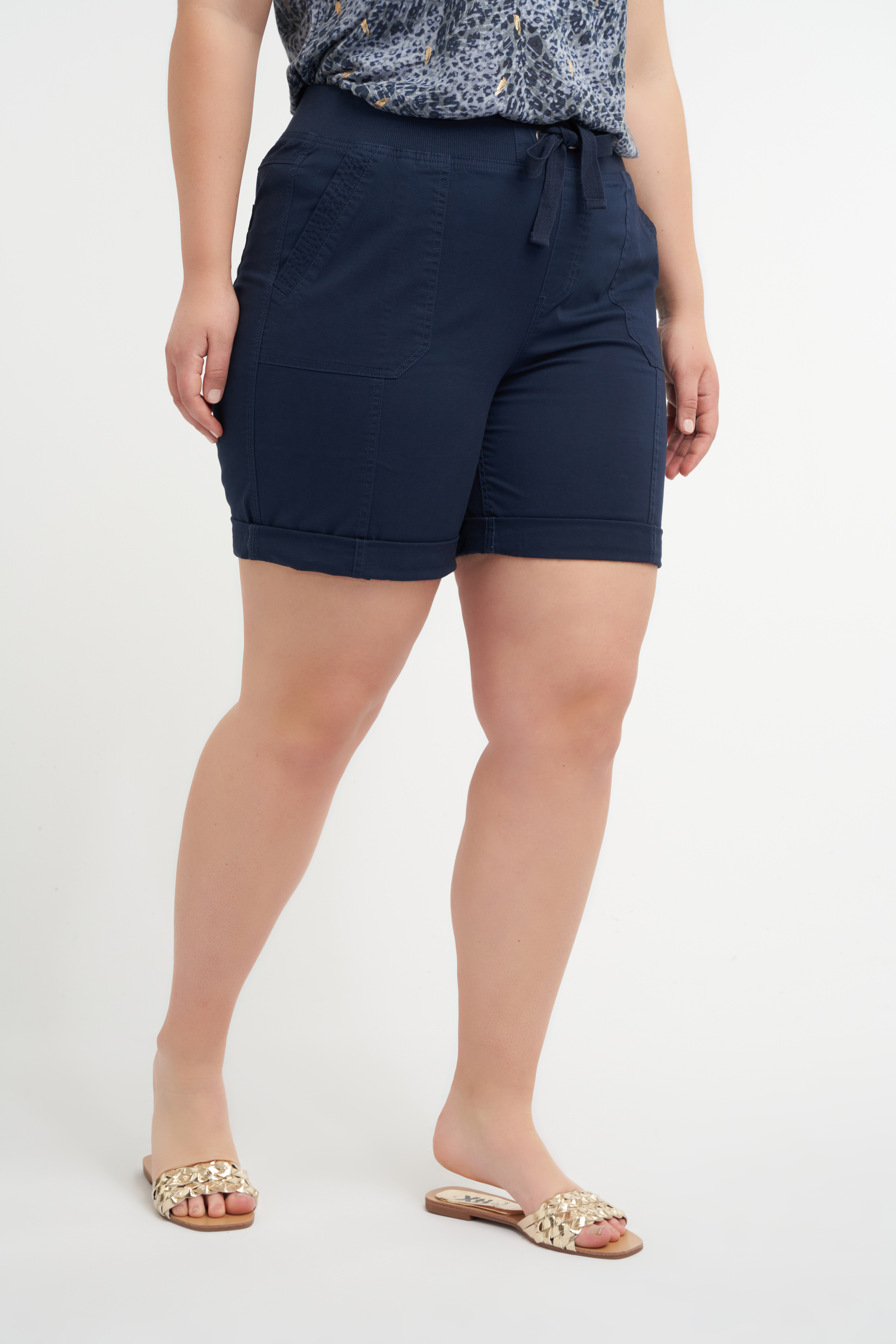 Shorts con cintura elástica image number 4
